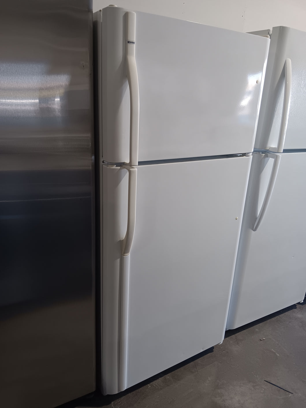 Kenmore 18cuft Refrigerator