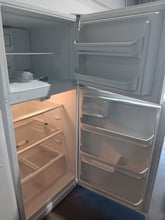 Load image into Gallery viewer, Frigidaire 20cuft Refrigerator
