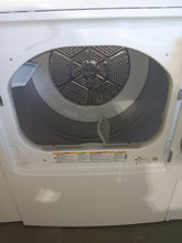 Load image into Gallery viewer, Hotpoint Washer And Dryer Set
