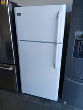 Load image into Gallery viewer, Frigidaire 18cuft Refrigerator
