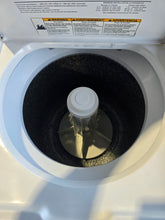 Load image into Gallery viewer, Whirlpool Washer and Dryer Set
