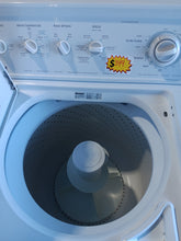 Load image into Gallery viewer, Kenmore Washer topload
