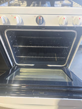 Load image into Gallery viewer, Samsung Gas Stove 6 Burner
