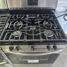 Cargar imagen en el visor de la galería, Frigidaire Gas Range Stove Oven
