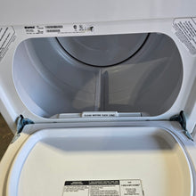 Cargar imagen en el visor de la galería, Kenmore Elite Washer and Dryer Set
