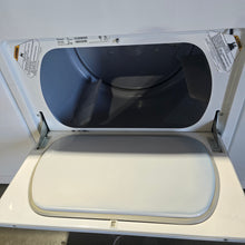 Load image into Gallery viewer, Whirlpool Washer and Dryer Set
