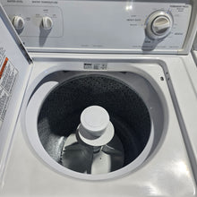 Load image into Gallery viewer, Kenmore Washer Topload
