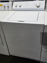Cargar imagen en el visor de la galería, Whirlpool Washer Topload
