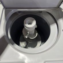 Cargar imagen en el visor de la galería, Whirlpool Washer Topload
