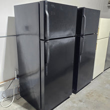 Load image into Gallery viewer, GE Top Mount Refrigerator w Icemaker
