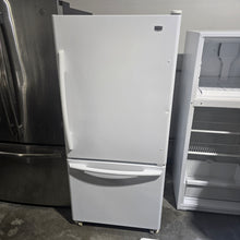 Cargar imagen en el visor de la galería, Maytag Bottom Freezer Refrigerator White
