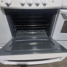 Load image into Gallery viewer, 24" White Hotpoint Electric Coil Stove
